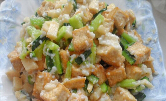 什锦<a href=/shicai/mimian/DouFu/index.html target=_blank><u>豆腐</u></a>丁