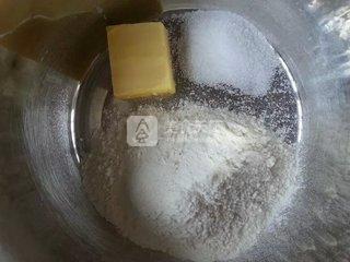 <a href=/shicai/guopin/XingRen/index.html target=_blank><u><a href=/shicai/guopin/Xing/index.html target=_blank><u>杏</u></a>仁</u></a><a href=/shicai/guopin/CaoMei/index.html target=_blank><u>草莓</u></a>派