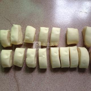 <a href=/shicai/shucai/MoGu/index.html target=_blank><u>蘑菇</u></a>包