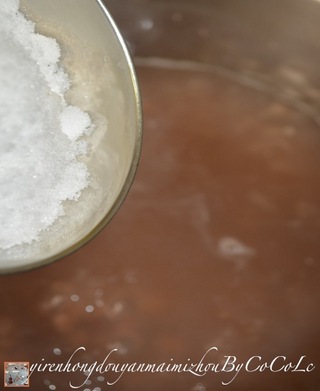 薏仁<a href=/shicai/mimian/HongDou/index.html target=_blank><u>红豆</u></a><a href=/shicai/mimian/YanMai/index.html target=_blank><u>燕麦</u></a>米粥