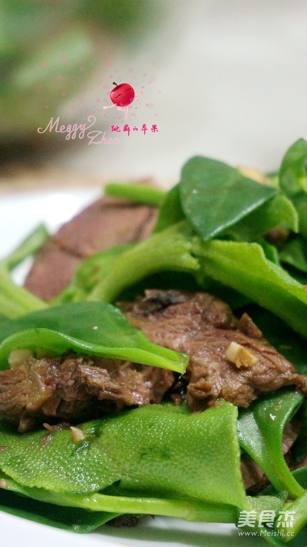 鲜蔬拌<a href=/shicai/rouqin/NiuRou/index.html target=_blank><u>牛肉</u></a>的做法