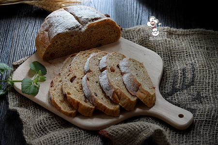 <a href=/shicai/guopin/PuTaoGan/index.html target=_blank><u><a href=/shicai/guopin/PuTao/index.html target=_blank><u>葡萄</u></a>干</u></a>软欧包