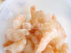 <a href=/shicai/guopin/XiGua/index.html target=_blank><u>西瓜</u></a>皮馅饺子