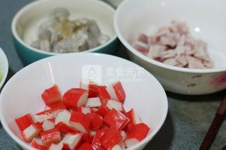 <a href=/shicai/guopin/NuiYouGuo/index.html target=_blank><u><a href=/shicai/guopin/NiuYouGuo/index.html target=_blank><u>牛油果</u></a></u></a>酱海鲜<a href=/shicai/mimian/YiMian/index.html target=_blank><u>意面</u></a>