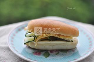 早餐<a href=/shicai/rouqin/JiDan/index.html target=_blank><u>鸡蛋</u></a>堡