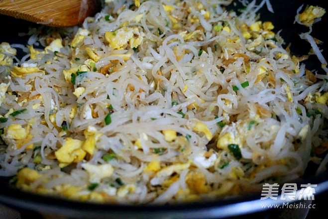 <a href=/shicai/shucai/LuoBo/index.html target=_blank><u>萝卜</u></a>丝饼的做法