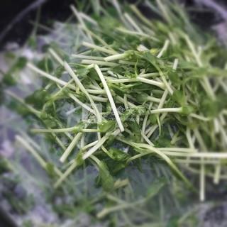 肉末<a href=/shicai/shucai/DouMiao/index.html target=_blank><u>豆苗</u></a><a href=/shicai/mimian/DouFu/index.html target=_blank><u>豆腐</u></a>汤