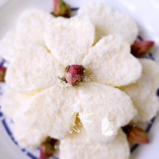 花形椰香奶冻糕