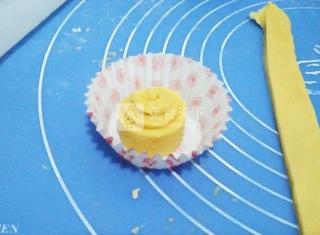 丹麦年轮<a href=/shicai/mimian/MianBao/index.html target=_blank><u>面包</u></a>