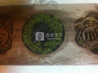 <a href=/shicai/mimian/LvDou/index.html target=_blank><u>绿豆</u></a>糕