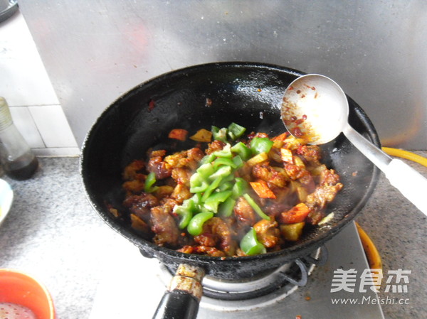 辣子鸡块的做法