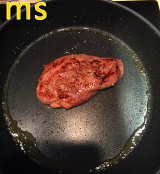 <a href=/shicai/mimian/ZhiShi/index.html target=_blank><u>芝士</u></a>焗<a href=/shicai/shucai/XiangGu/index.html target=_blank><u>香菇</u></a>酿<a href=/shicai/rouqin/NiuPai/index.html target=_blank><u>牛排</u></a>