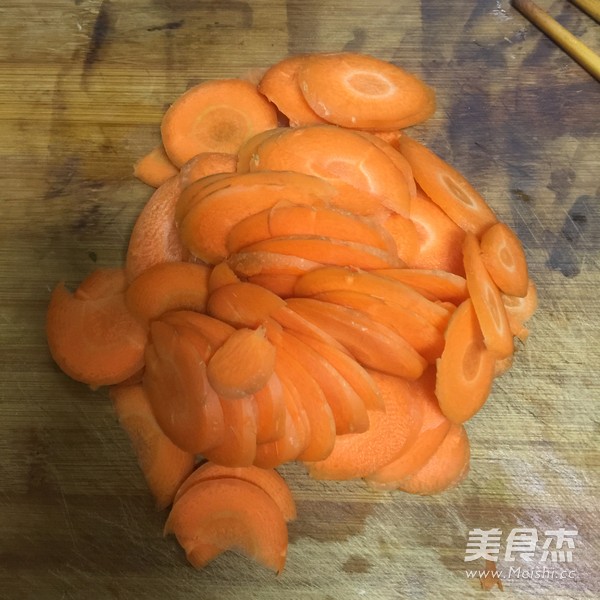 <a href=/shicai/shucai/HuLuoBo/index.html target=_blank><u>胡<a href=/shicai/shucai/LuoBo/index.html target=_blank><u>萝卜</u></a></u></a><a href=/shicai/shucai/XiLanHua/index.html target=_blank><u>西兰花</u></a>的做法