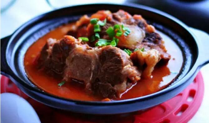 如何做番茄<a href=/shicai/rouqin/NiuWei/index.html target=_blank><u>牛尾</u></a>?