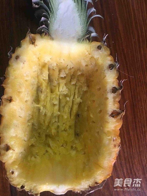 <a href=/shicai/guopin/BoLuo/index.html target=_blank><u>菠萝</u></a>饭的做法