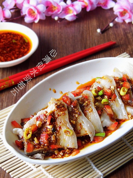 红油蒜泥白肉的做法