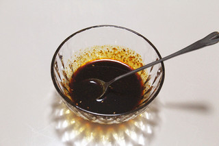 <a href=/shicai/mimian/LvDou/index.html target=_blank><u>绿豆</u></a>凉粉