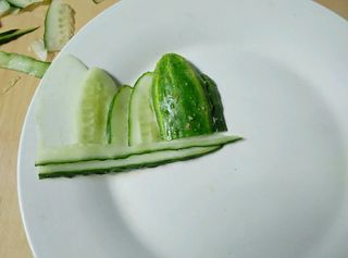 <a href=/shicai/shucai/HuangGua/index.html target=_blank><u>黄瓜</u></a>山水拼盘