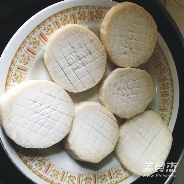 虫草花炒<a href=/shicai/shucai/XingBaoGu/index.html target=_blank><u><a href=/shicai/guopin/Xing/index.html target=_blank><u>杏</u></a>鲍菇</u></a>的做法