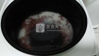 <a href=/shicai/shucai/HongShu/index.html target=_blank><u>红薯</u></a><a href=/shicai/mimian/HongDou/index.html target=_blank><u>红豆</u></a>粥