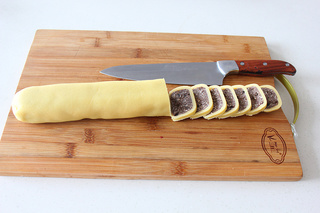 朗姆<a href=/shicai/guopin/PuTao/index.html target=_blank><u>葡萄</u></a>椰蓉饼干