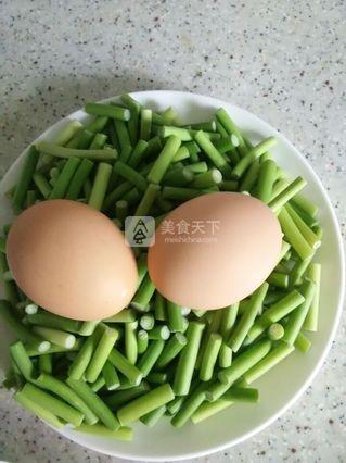 <a href=/shicai/rouqin/JiDan/index.html target=_blank><u>鸡蛋</u></a>炒熟蒜苔