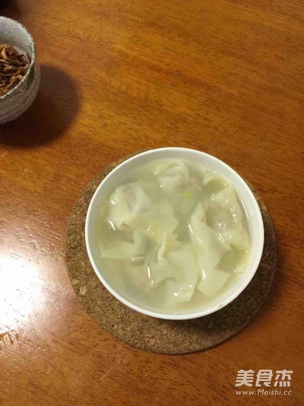 <a href=/shicai/rouqin/ZhuRou/index.html target=_blank><u>猪肉</u></a>包菜馅儿馄饨的做法