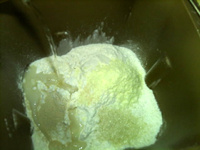 山形<a href=/shicai/mimian/MianBao/index.html target=_blank><u>面包</u></a>