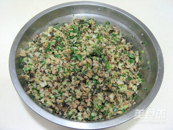 <a href=/shicai/shucai/YouCai/index.html target=_blank><u>油菜</u></a><a href=/shicai/shucai/XiangGu/index.html target=_blank><u>香菇</u></a><a href=/shicai/shucai/MuEr/index.html target=_blank><u>木耳</u></a>饺子的做法