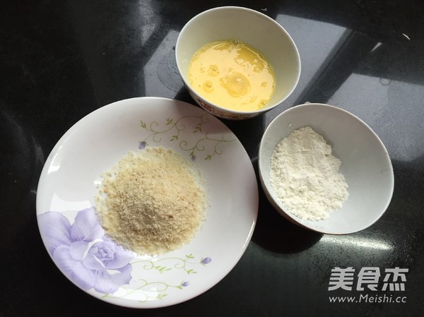 日式虾仁<a href=/shicai/shucai/TuDou/index.html target=_blank><u>土豆</u></a>饼的做法