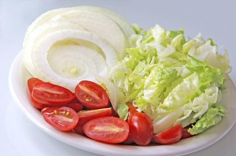 <a href=/shicai/shucai/YuanBaiCai/index.html target=_blank><u>圆<a href=/shicai/shucai/BaiCai/index.html target=_blank><u>白菜</u></a></u></a>炒<a href=/shicai/shucai/XiHongShi/index.html target=_blank><u>西红柿</u></a>2