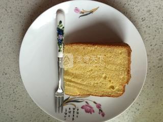 土<a href=/shicai/rouqin/JiDan/index.html target=_blank><u>鸡蛋</u></a>的<a href=zt/qifengdg target=_blank><u>戚风蛋糕</u></a>