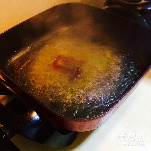 <a href=/shicai/shucai/HuLuoBo/index.html target=_blank><u>胡<a href=/shicai/shucai/LuoBo/index.html target=_blank><u>萝卜</u></a></u></a>炒<a href=/shicai/mimian/FenSi/index.html target=_blank><u>粉丝</u></a>的做法