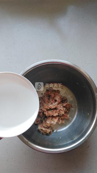 <a href=/shicai/shucai/JiCai/index.html target=_blank><u>荠菜</u></a>馄饨