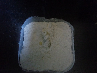 豆沙墨西哥<a href=/shicai/mimian/MianBao/index.html target=_blank><u>面包</u></a>