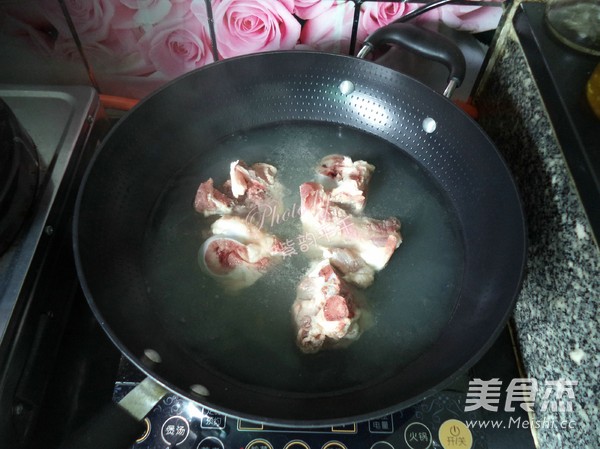 菜干猪骨汤的做法