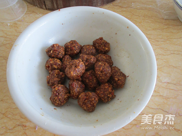 <a href=/shicai/guopin/Zao/index.html target=_blank><u>枣</u></a>泥彩色汤圆的做法