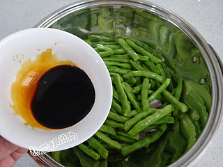 <a href=/shicai/shucai/BianDou/index.html target=_blank><u>扁豆</u></a>焖面