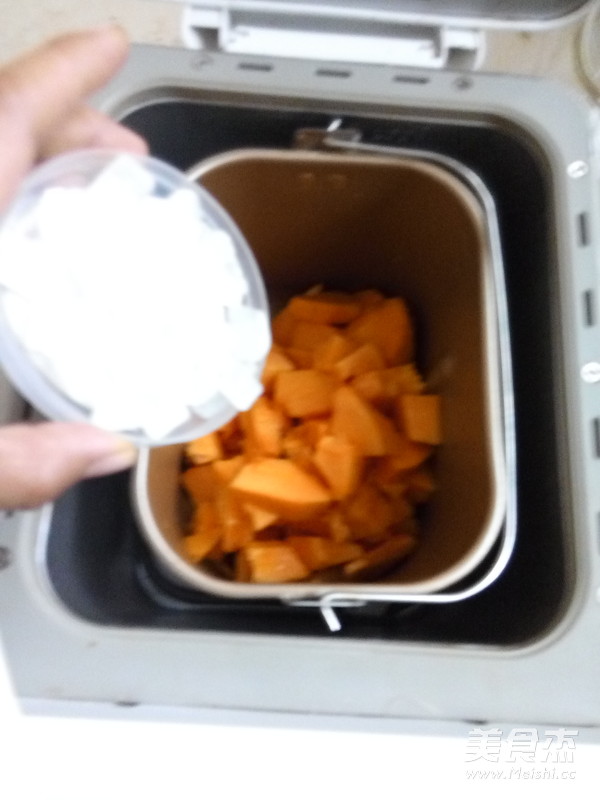 自制<a href=/shicai/guopin/MuGua/index.html target=_blank><u>木瓜</u></a>酱(<a href=/shicai/mimian/MianBao/index.html target=_blank><u>面包</u></a>机版)的做法