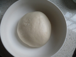 野葱<a href=/shicai/rouqin/XiangChang/index.html target=_blank><u>香肠</u></a><a href=/shicai/mimian/MianBao/index.html target=_blank><u>面包</u></a>