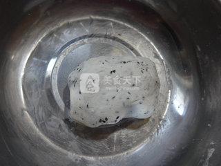 <a href=/shicai/guopin/XianJiao/index.html target=_blank><u>香蕉</u></a>馅<a href=/shicai/guopin/ZhiMa/index.html target=_blank><u>芝麻</u></a><a href=/shicai/mimian/NuoMi/index.html target=_blank><u>糯米</u></a>饼