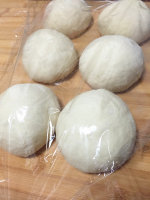 方形<a href=/shicai/mimian/TuSi/index.html target=_blank><u>吐司</u></a>步骤3