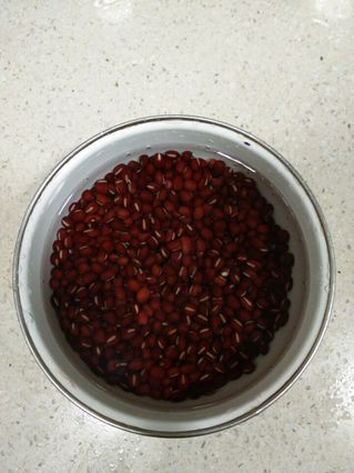 <a href=/shicai/rouqin/JiDan/index.html target=_blank><u>鸡蛋</u></a><a href=/shicai/mimian/HongDou/index.html target=_blank><u>红豆</u></a>糖水