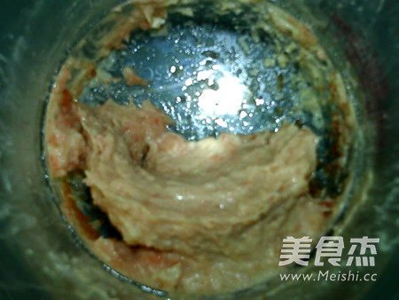 软嫩<a href=/shicai/rouqin/ZhengJi/index.html target=_blank><u>鸡肉</u></a><a href=/shicai/mimian/DouFu/index.html target=_blank><u>豆腐</u></a>饼的做法