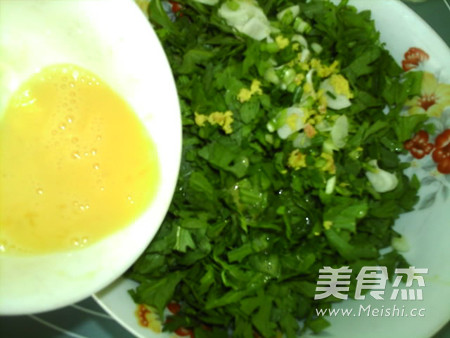 蒸<a href=/shicai/shucai/TongHao/index.html target=_blank><u>茼蒿</u></a>丸子的做法