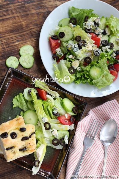 红酒<a href=/shicai/diaoweipin/Cu/index.html target=_blank><u>醋</u></a>沙拉的做法