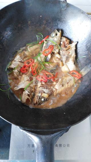 酱焖小<a href=/shicai/shuichanpin/HeiYu/index.html target=_blank><u>黑鱼</u></a>