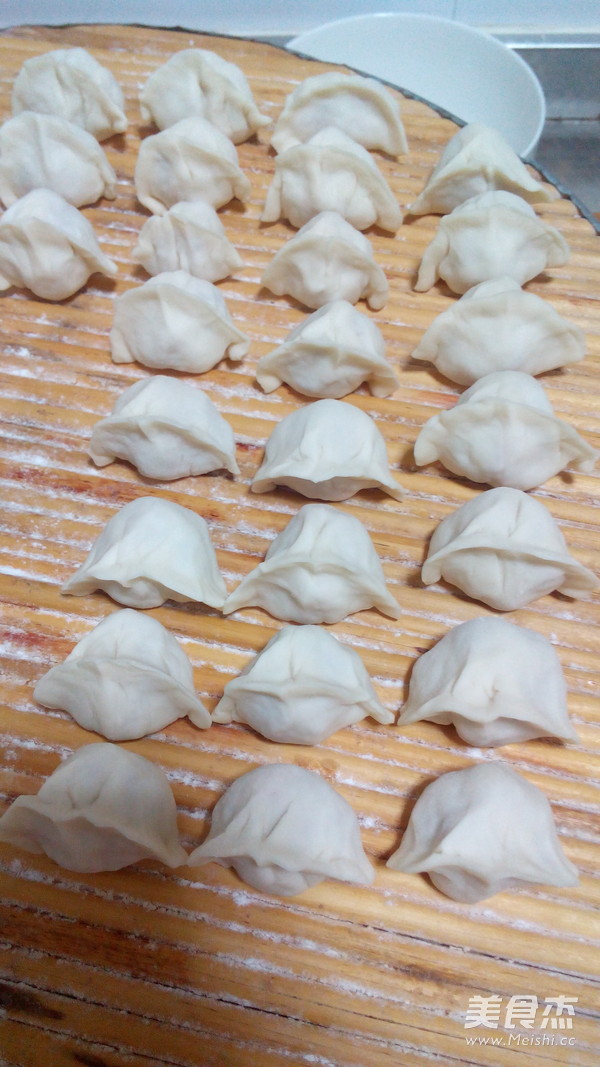 <a href=/shicai/shucai/LianOu/index.html target=_blank><u>莲<a href=/shicai/shucai/Ou/index.html target=_blank><u>藕</u></a></u></a><a href=/shicai/rouqin/ZhuRou/index.html target=_blank><u>猪肉</u></a>饺子的做法