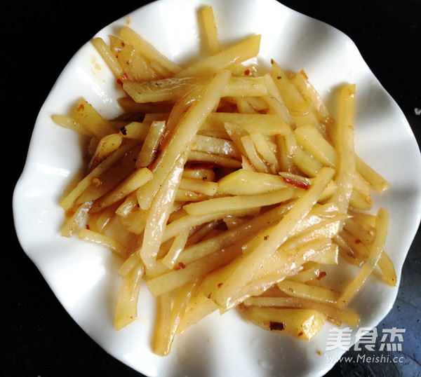 酸辣<a href=/shicai/shucai/TuDou/index.html target=_blank><u>土豆</u></a>丝的做法