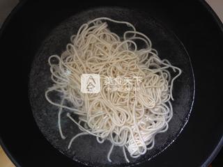 木鱼<a href=/shicai/rouqin/NiuNan/index.html target=_blank><u>牛腩</u></a>面